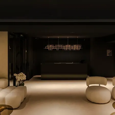 Casaly & 아르고스톨리온